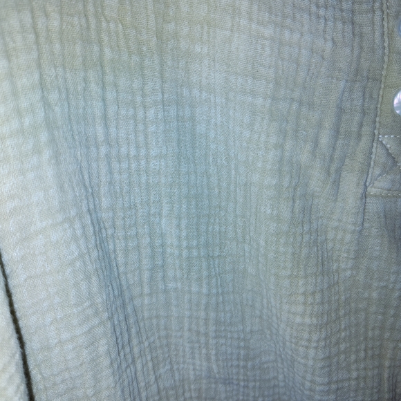 Dokotoo Medium Lightweight Gauze Henley Top in Tan - Picture 2 of 8
